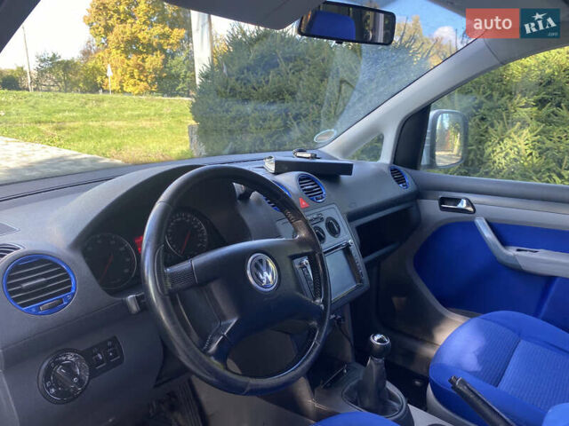 Сірий Фольксваген Кадді, об'ємом двигуна 1.6 л та пробігом 182 тис. км за 6900 $, фото 6 на Automoto.ua