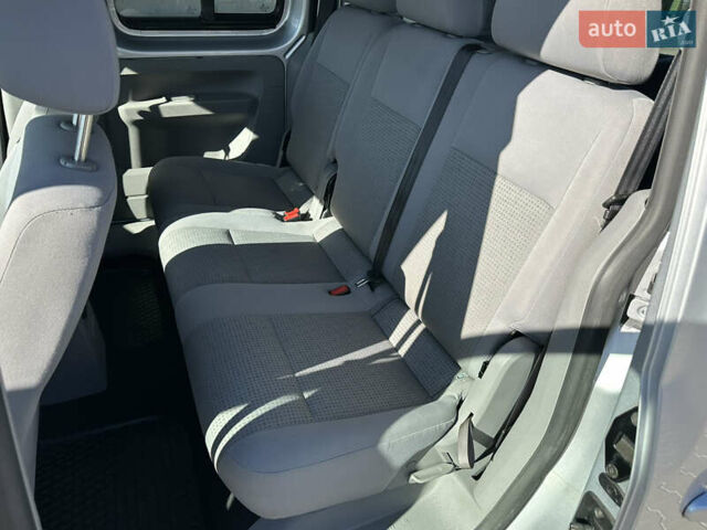 Серый Фольксваген Кадди, объемом двигателя 1.4 л и пробегом 166 тыс. км за 8200 $, фото 11 на Automoto.ua