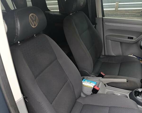 Сірий Фольксваген Кадді, об'ємом двигуна 1.9 л та пробігом 400 тис. км за 5100 $, фото 17 на Automoto.ua