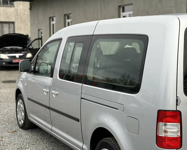 Сірий Фольксваген Кадді, об'ємом двигуна 1.9 л та пробігом 275 тис. км за 10850 $, фото 52 на Automoto.ua