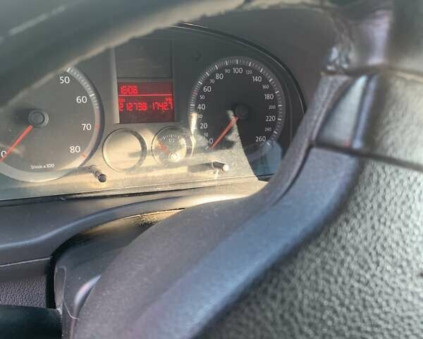 Серый Фольксваген Кадди, объемом двигателя 1.6 л и пробегом 212 тыс. км за 6150 $, фото 1 на Automoto.ua