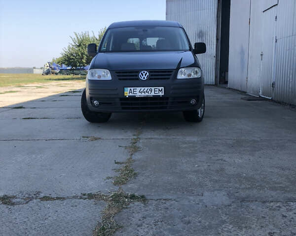Сірий Фольксваген Кадді, об'ємом двигуна 1.6 л та пробігом 205 тис. км за 9000 $, фото 3 на Automoto.ua