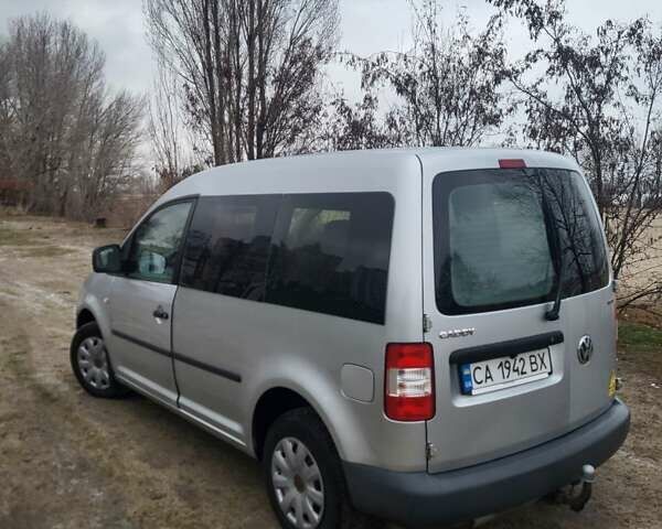 Серый Фольксваген Кадди, объемом двигателя 1.98 л и пробегом 242 тыс. км за 5600 $, фото 5 на Automoto.ua