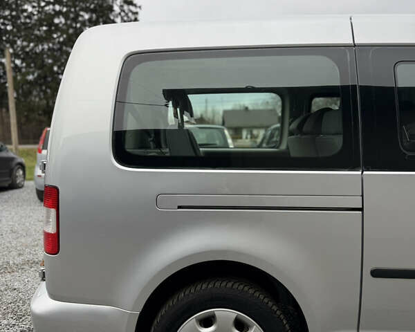 Сірий Фольксваген Кадді, об'ємом двигуна 1.9 л та пробігом 275 тис. км за 10850 $, фото 31 на Automoto.ua