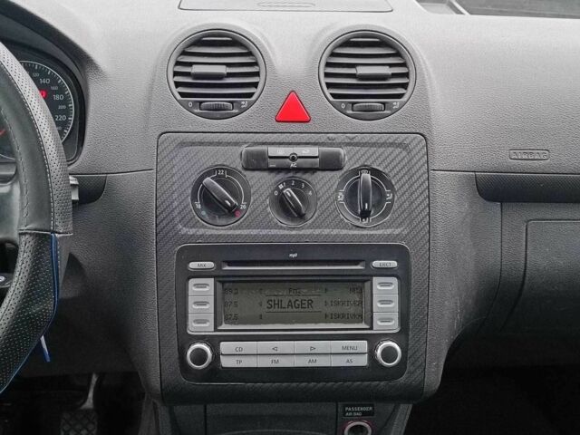 Серый Фольксваген Кадди, объемом двигателя 1.6 л и пробегом 256 тыс. км за 5190 $, фото 13 на Automoto.ua