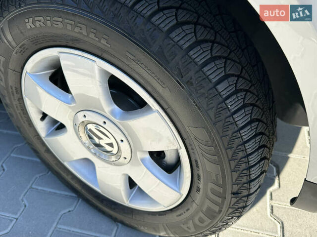 Серый Фольксваген Кадди, объемом двигателя 1.4 л и пробегом 166 тыс. км за 8200 $, фото 19 на Automoto.ua