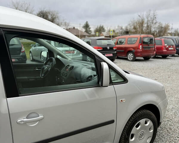 Сірий Фольксваген Кадді, об'ємом двигуна 1.9 л та пробігом 275 тис. км за 10850 $, фото 22 на Automoto.ua