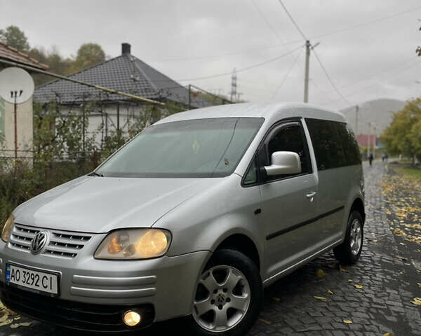 Серый Фольксваген Кадди, объемом двигателя 1.97 л и пробегом 367 тыс. км за 5500 $, фото 4 на Automoto.ua