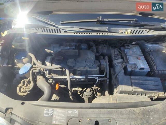 Серый Фольксваген Кадди, объемом двигателя 1.9 л и пробегом 320 тыс. км за 8200 $, фото 11 на Automoto.ua