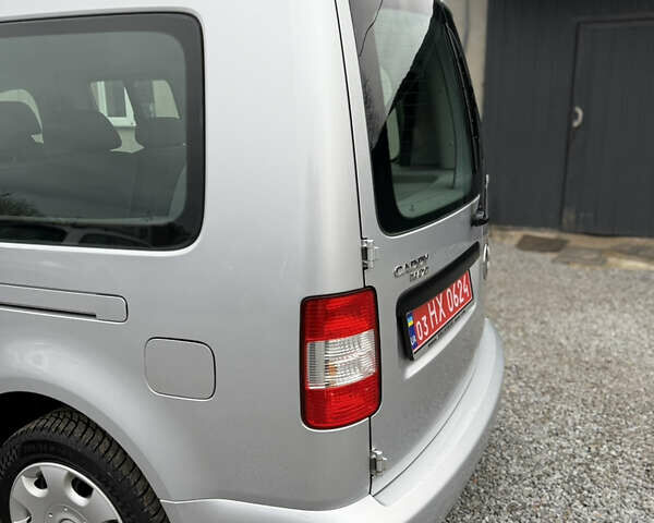 Сірий Фольксваген Кадді, об'ємом двигуна 1.9 л та пробігом 275 тис. км за 10850 $, фото 27 на Automoto.ua