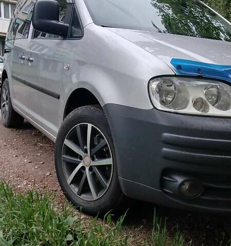 Серый Фольксваген Кадди, объемом двигателя 1.97 л и пробегом 430 тыс. км за 6200 $, фото 19 на Automoto.ua