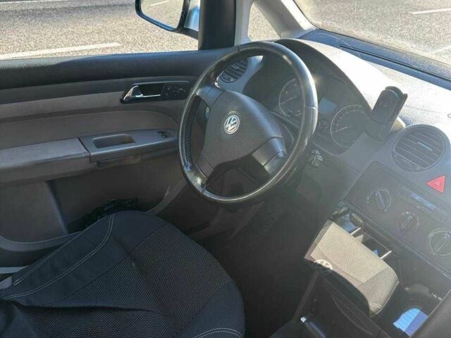 Сірий Фольксваген Кадді, об'ємом двигуна 0 л та пробігом 230 тис. км за 7500 $, фото 4 на Automoto.ua