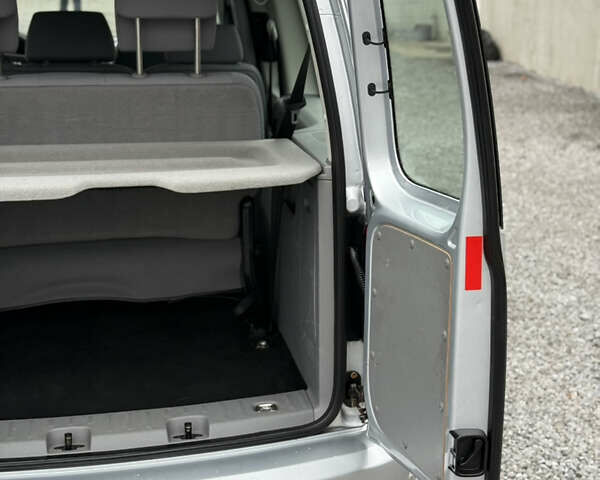 Сірий Фольксваген Кадді, об'ємом двигуна 1.9 л та пробігом 275 тис. км за 10850 $, фото 96 на Automoto.ua