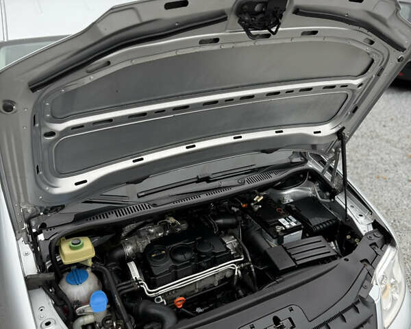 Сірий Фольксваген Кадді, об'ємом двигуна 1.9 л та пробігом 275 тис. км за 10850 $, фото 89 на Automoto.ua