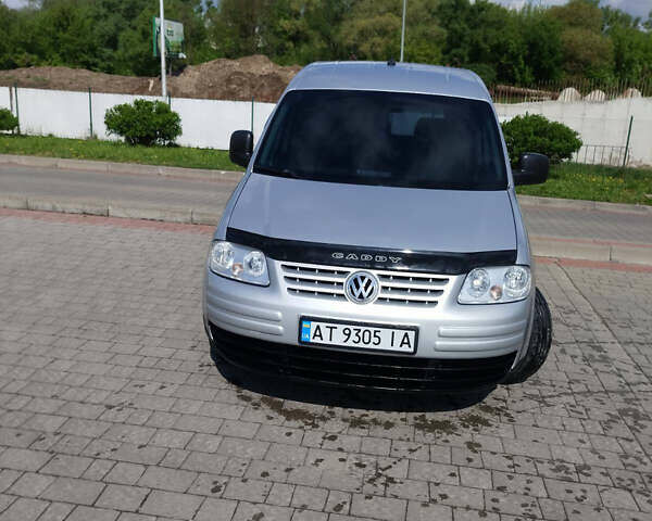 Серый Фольксваген Кадди, объемом двигателя 1.97 л и пробегом 380 тыс. км за 5700 $, фото 1 на Automoto.ua