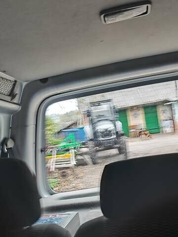 Серый Фольксваген Кадди, объемом двигателя 2 л и пробегом 280 тыс. км за 7300 $, фото 15 на Automoto.ua