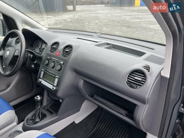 Серый Фольксваген Кадди, объемом двигателя 1.4 л и пробегом 221 тыс. км за 7900 $, фото 9 на Automoto.ua