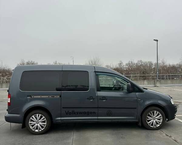 Серый Фольксваген Кадди, объемом двигателя 1.9 л и пробегом 390 тыс. км за 5750 $, фото 5 на Automoto.ua