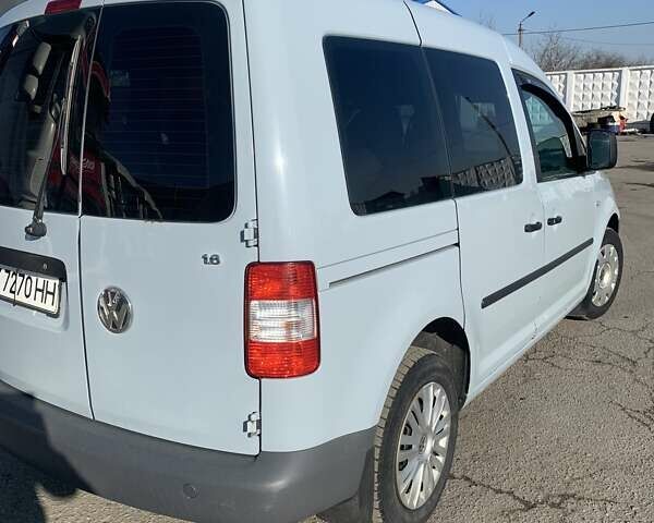 Серый Фольксваген Кадди, объемом двигателя 1.6 л и пробегом 212 тыс. км за 6150 $, фото 15 на Automoto.ua