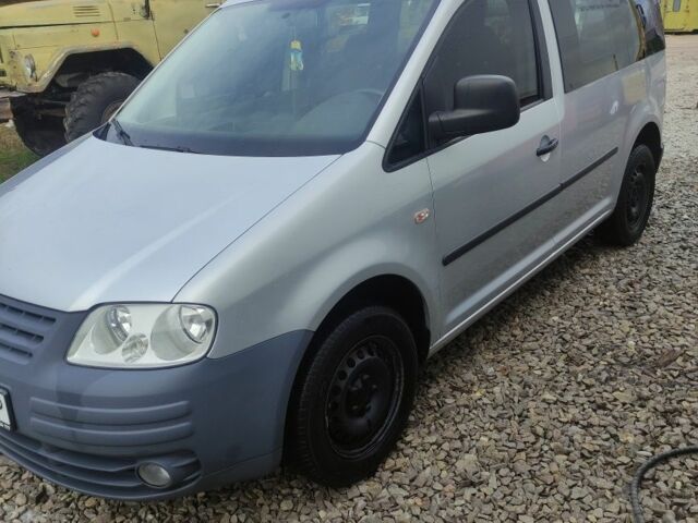 Серый Фольксваген Кадди, объемом двигателя 1.9 л и пробегом 300 тыс. км за 5900 $, фото 2 на Automoto.ua