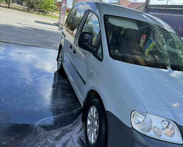 Серый Фольксваген Кадди, объемом двигателя 1.9 л и пробегом 255 тыс. км за 7850 $, фото 7 на Automoto.ua