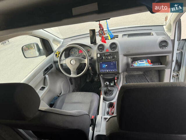 Серый Фольксваген Кадди, объемом двигателя 1.9 л и пробегом 255 тыс. км за 7850 $, фото 17 на Automoto.ua
