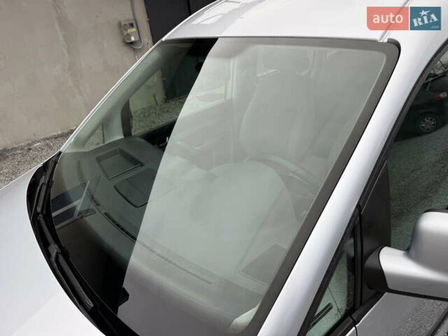 Сірий Фольксваген Кадді, об'ємом двигуна 1.9 л та пробігом 275 тис. км за 10850 $, фото 56 на Automoto.ua