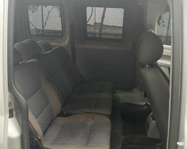 Серый Фольксваген Кадди, объемом двигателя 1.97 л и пробегом 367 тыс. км за 5500 $, фото 11 на Automoto.ua