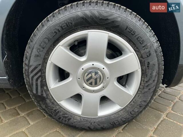Серый Фольксваген Кадди, объемом двигателя 1.4 л и пробегом 221 тыс. км за 7900 $, фото 39 на Automoto.ua