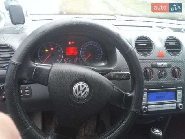 Серый Фольксваген Кадди, объемом двигателя 1.6 л и пробегом 256 тыс. км за 5500 $, фото 14 на Automoto.ua