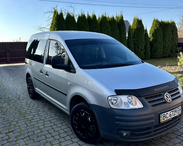 Серый Фольксваген Кадди, объемом двигателя 1.9 л и пробегом 410 тыс. км за 5500 $, фото 1 на Automoto.ua