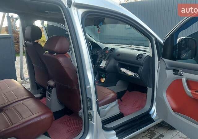 Серый Фольксваген Кадди, объемом двигателя 1.9 л и пробегом 308 тыс. км за 8500 $, фото 31 на Automoto.ua