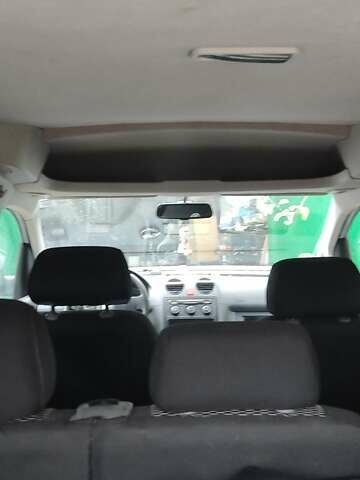 Серый Фольксваген Кадди, объемом двигателя 2 л и пробегом 280 тыс. км за 7300 $, фото 8 на Automoto.ua