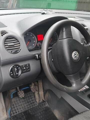 Серый Фольксваген Кадди, объемом двигателя 2 л и пробегом 280 тыс. км за 7300 $, фото 12 на Automoto.ua