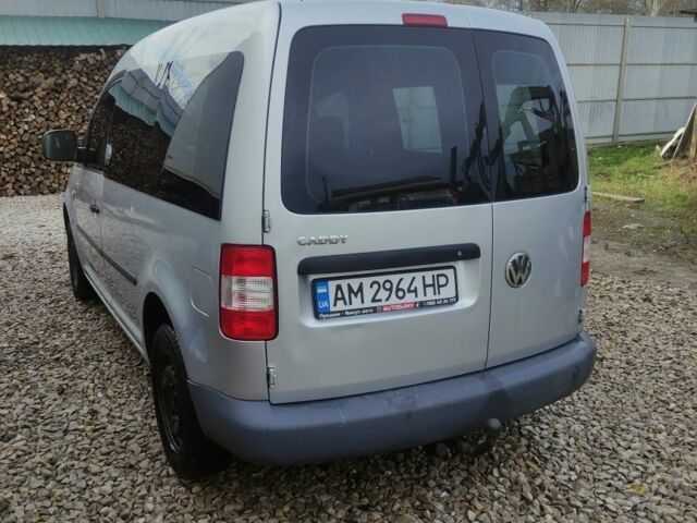 Серый Фольксваген Кадди, объемом двигателя 1.9 л и пробегом 300 тыс. км за 5900 $, фото 5 на Automoto.ua