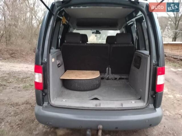 Серый Фольксваген Кадди, объемом двигателя 1.6 л и пробегом 256 тыс. км за 5500 $, фото 9 на Automoto.ua