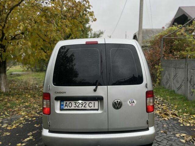 Сірий Фольксваген Кадді, об'ємом двигуна 2 л та пробігом 360 тис. км за 5500 $, фото 3 на Automoto.ua