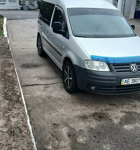 Серый Фольксваген Кадди, объемом двигателя 1.97 л и пробегом 430 тыс. км за 6200 $, фото 2 на Automoto.ua