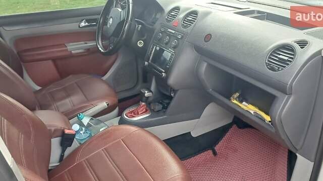 Серый Фольксваген Кадди, объемом двигателя 1.9 л и пробегом 308 тыс. км за 8500 $, фото 16 на Automoto.ua