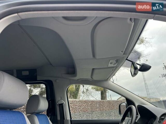 Серый Фольксваген Кадди, объемом двигателя 1.4 л и пробегом 221 тыс. км за 7900 $, фото 10 на Automoto.ua