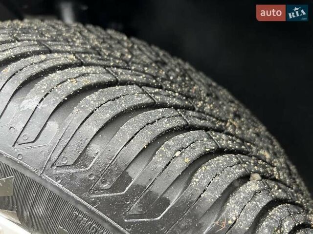 Серый Фольксваген Кадди, объемом двигателя 1.4 л и пробегом 221 тыс. км за 7900 $, фото 40 на Automoto.ua