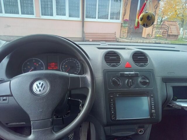 Сірий Фольксваген Кадді, об'ємом двигуна 0 л та пробігом 340 тис. км за 5300 $, фото 5 на Automoto.ua