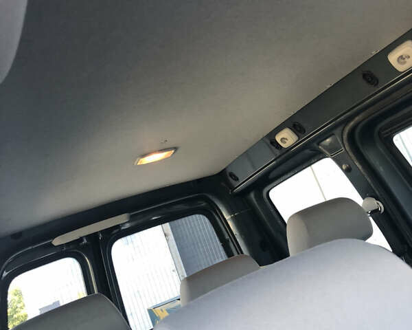 Сірий Фольксваген Кадді, об'ємом двигуна 1.6 л та пробігом 205 тис. км за 9000 $, фото 13 на Automoto.ua