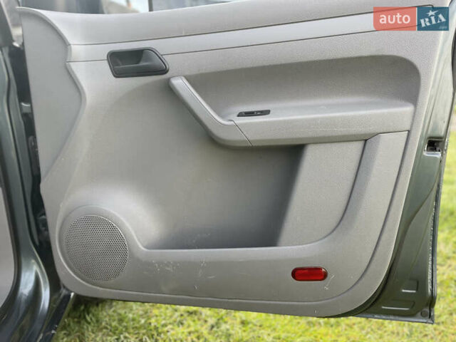 Сірий Фольксваген Кадді, об'ємом двигуна 2 л та пробігом 288 тис. км за 6500 $, фото 20 на Automoto.ua