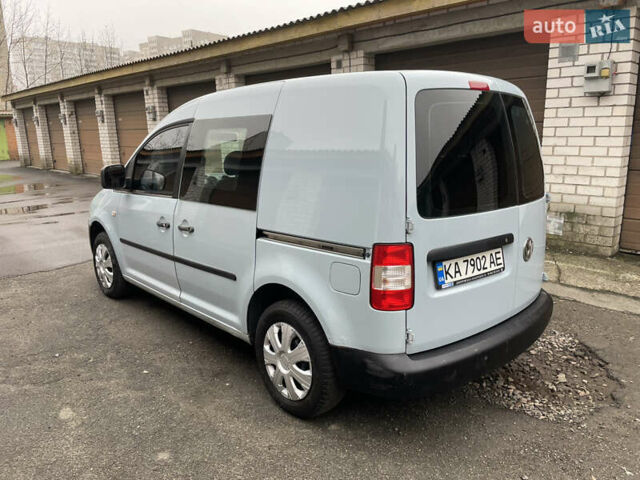 Серый Фольксваген Кадди, объемом двигателя 1.6 л и пробегом 295 тыс. км за 5200 $, фото 4 на Automoto.ua