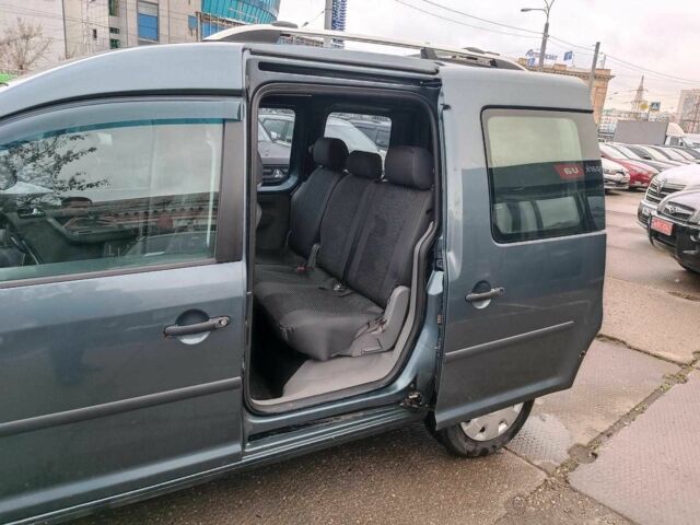 Серый Фольксваген Кадди, объемом двигателя 1.6 л и пробегом 256 тыс. км за 5190 $, фото 10 на Automoto.ua