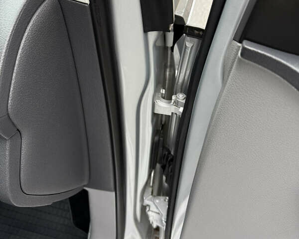 Сірий Фольксваген Кадді, об'ємом двигуна 1.9 л та пробігом 275 тис. км за 10850 $, фото 153 на Automoto.ua