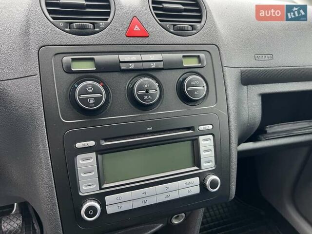 Серый Фольксваген Кадди, объемом двигателя 1.4 л и пробегом 221 тыс. км за 7900 $, фото 31 на Automoto.ua