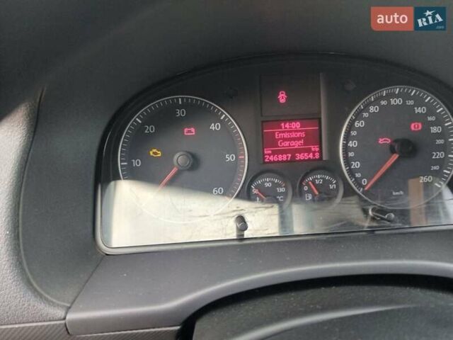 Серый Фольксваген Кадди, объемом двигателя 1.97 л и пробегом 246 тыс. км за 6500 $, фото 1 на Automoto.ua