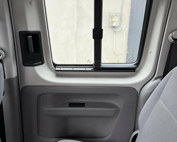 Сірий Фольксваген Кадді, об'ємом двигуна 1.9 л та пробігом 275 тис. км за 10850 $, фото 105 на Automoto.ua